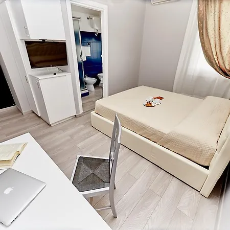 Ospite Inatteso ホテル 3*
